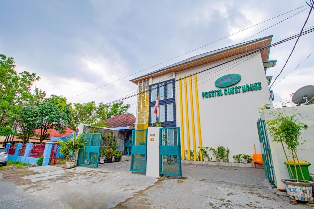 Vosstel Guest House Medan Exterior foto