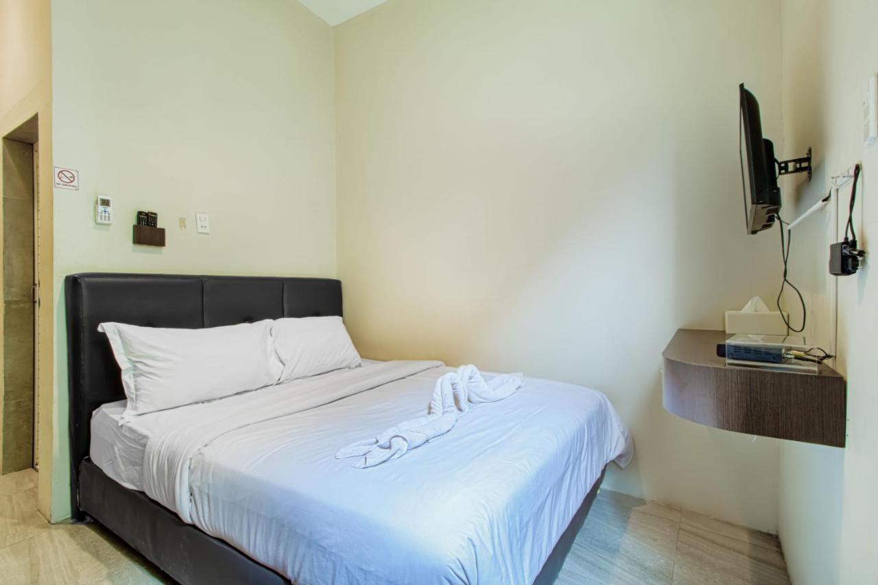 Vosstel Guest House Medan Exterior foto